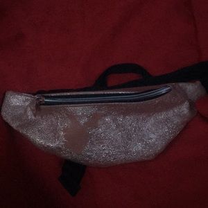 fanny pack !!
